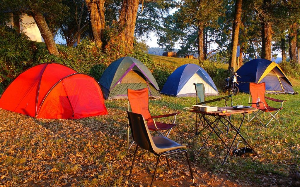 Hébergement camping emplacement nus